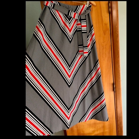 Vintage 1960’s Chevron Maxi Skirt with Belt L/XL Red, Navy, White - Picture 2 of 2
